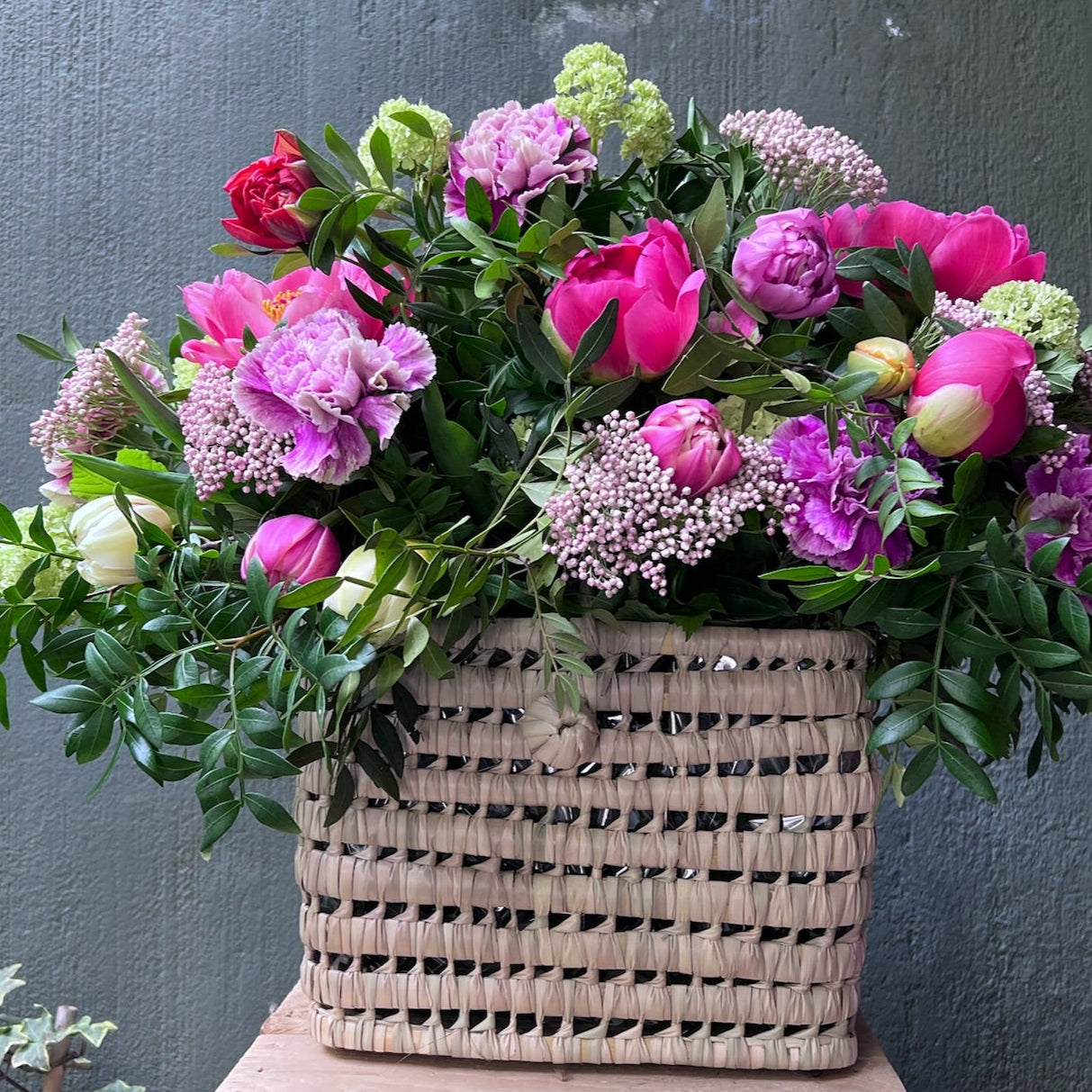 Cesta Baúl Grande con Flores