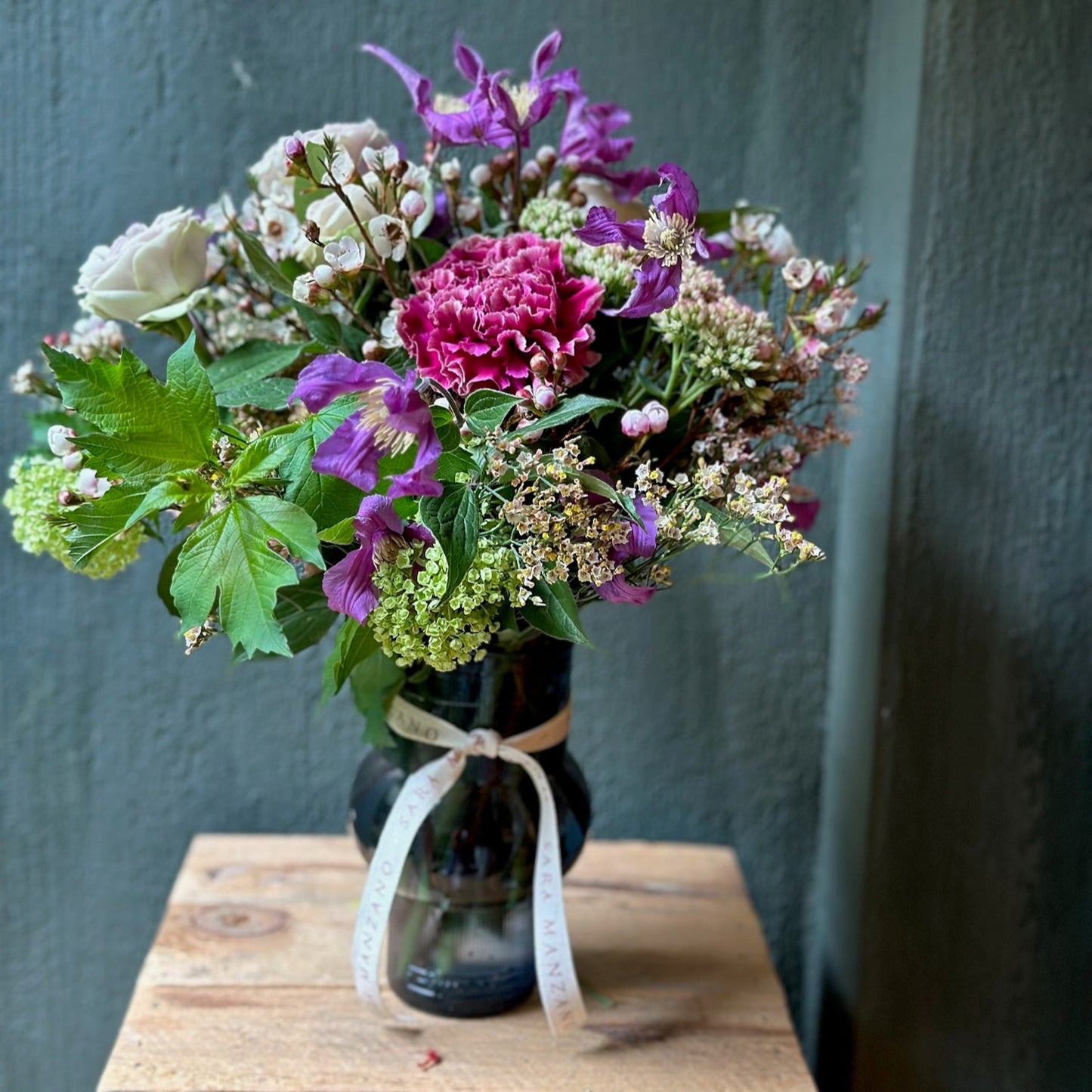 Búcaro Formas Otoñal con Flores