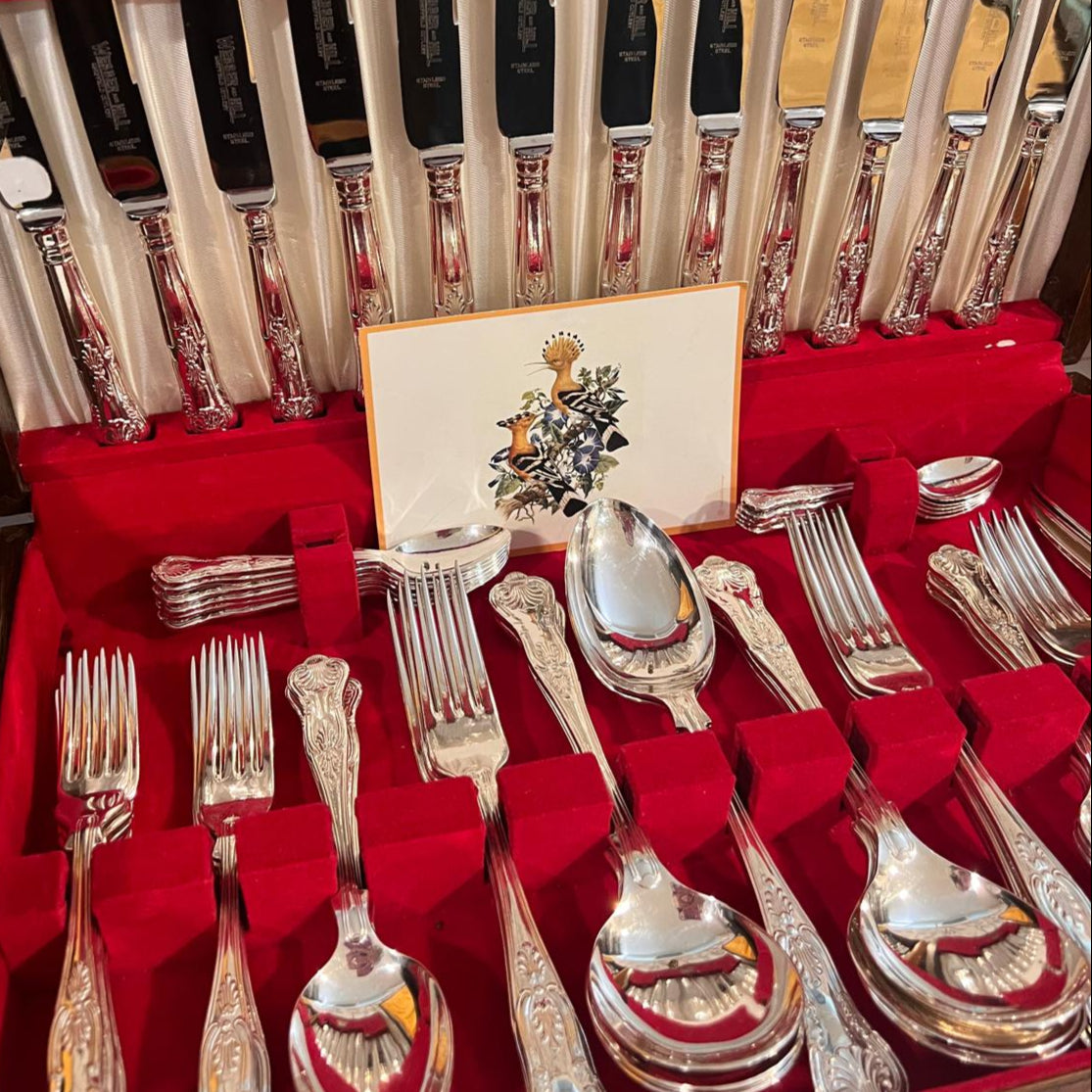 Cubertería King Pattern con Pescado 6 pax