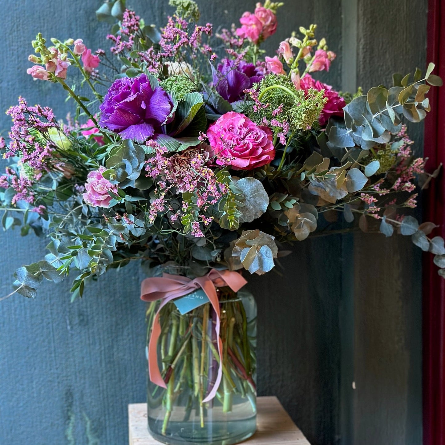 Jarrón Grande de Cristal con Flores de Otoño