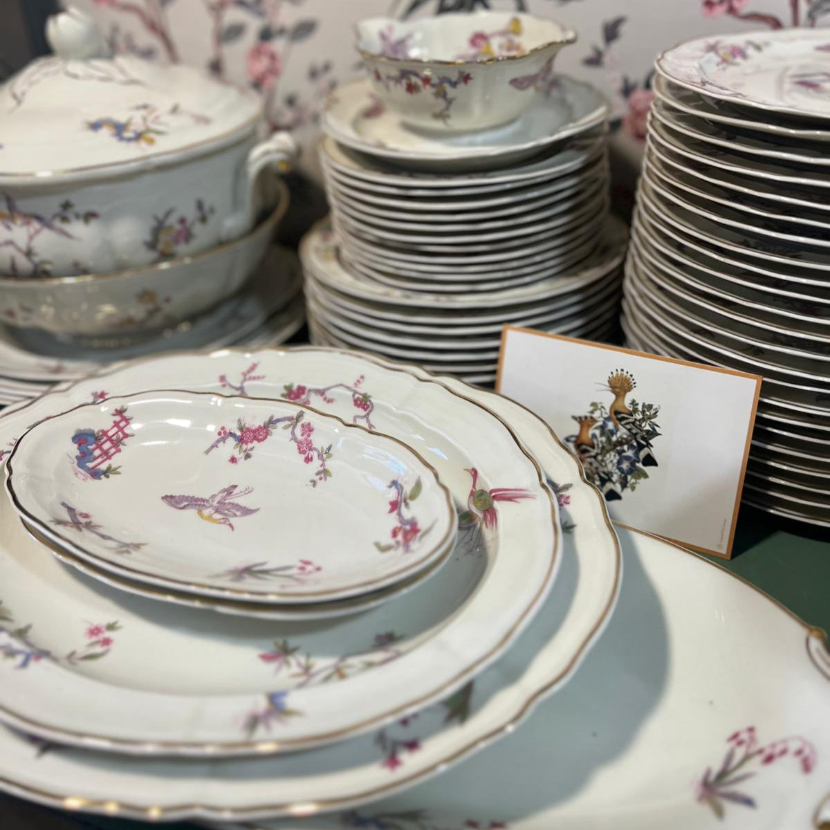 Vajilla francesa Limoges pájaros rosa