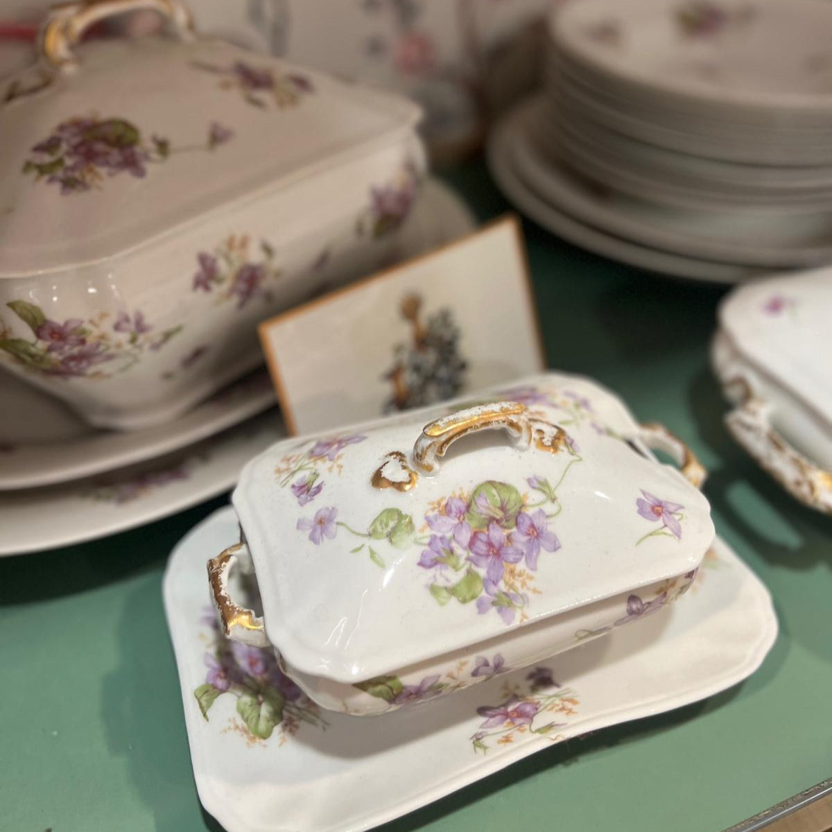 Vajilla Limoges Violetas