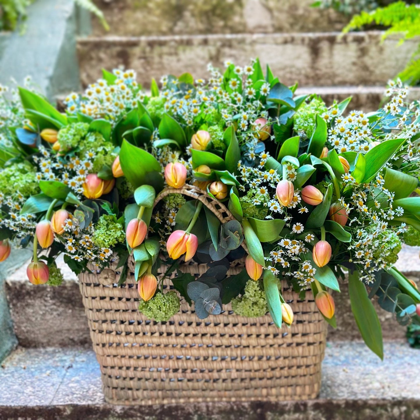XXL Large Spring Flower Trunk Basket with Flowers