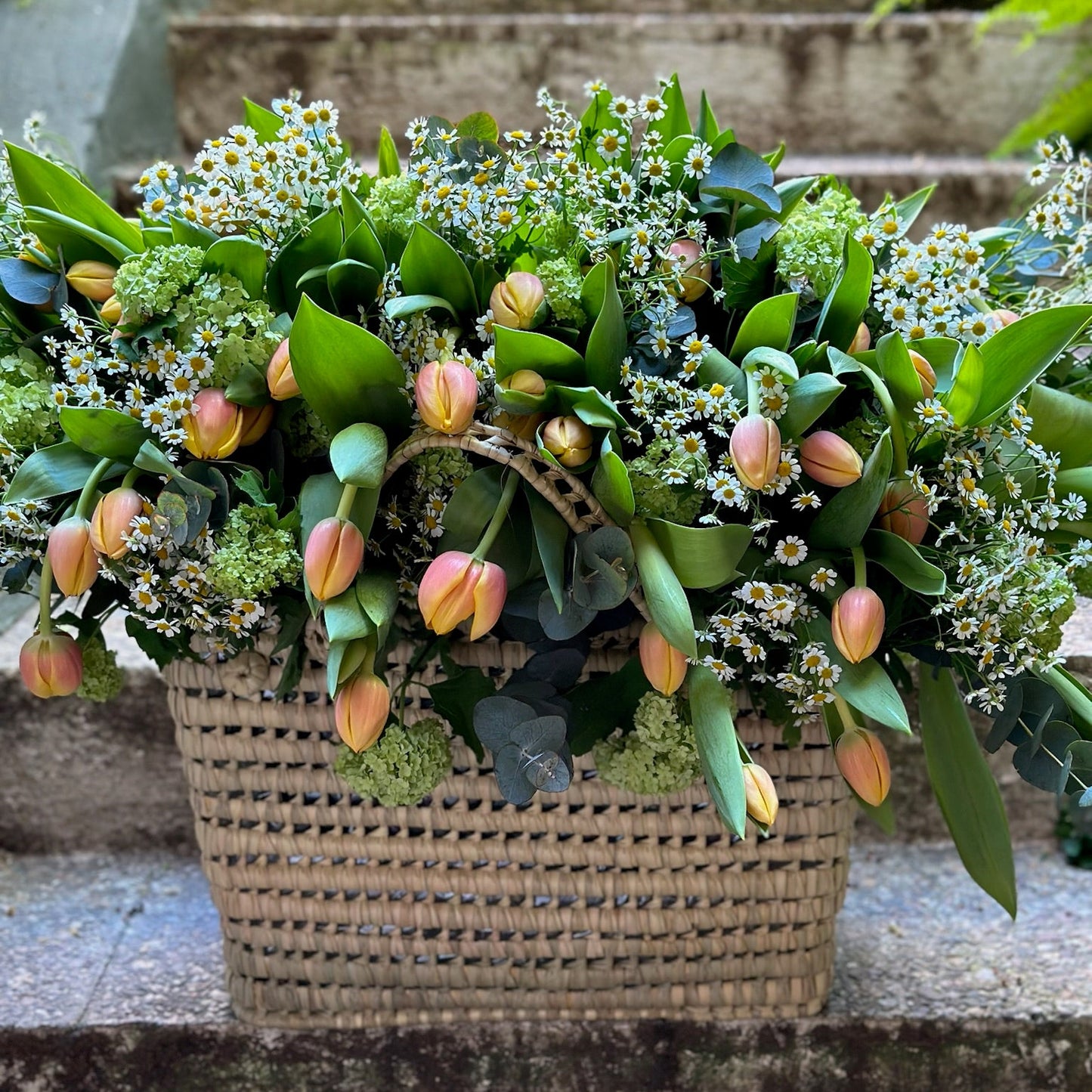 XXL Large Spring Flower Trunk Basket with Flowers