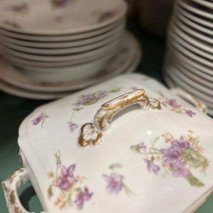 Vajilla Limoges Violetas